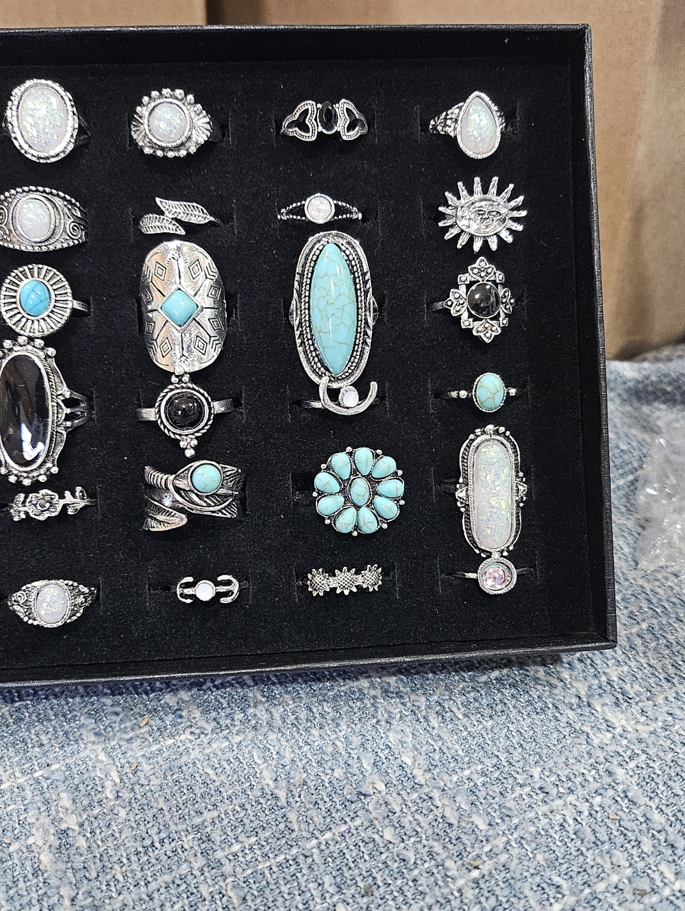 36 Pcs Cocktail Rings - Picture 4 of 7